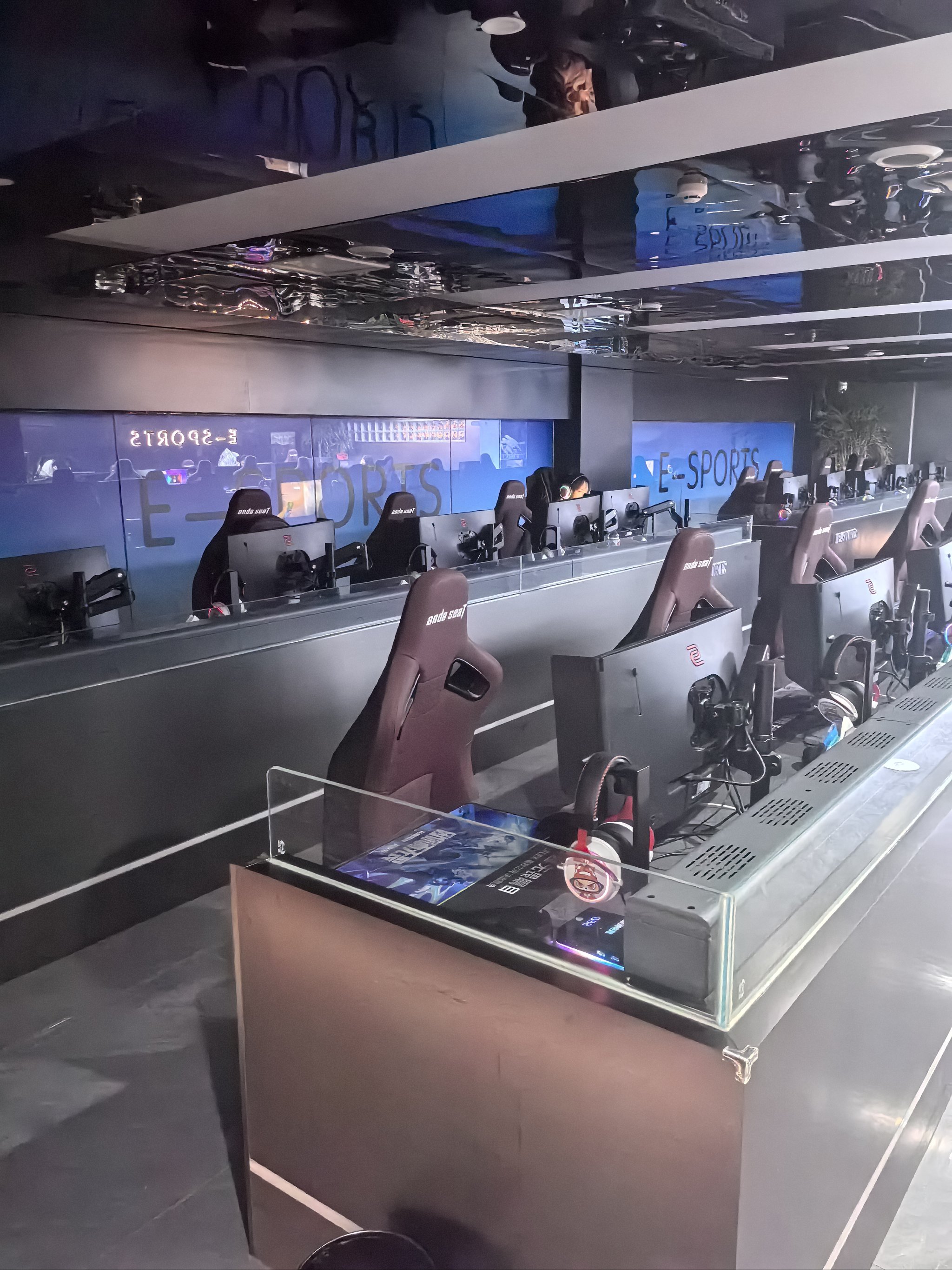 电竞主题公园落成,打造沉浸式体验空间的简单介绍 电竞主题公园落成,打造沉浸式体验空间的简单介绍